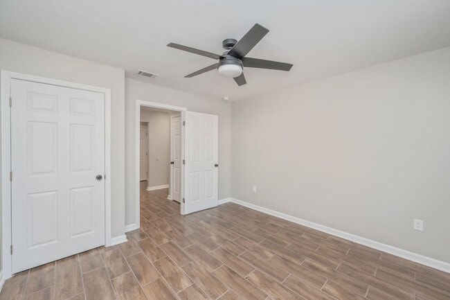 Building Photo - NEW Construction for Rent!!  IDEAL location on the edge of town!