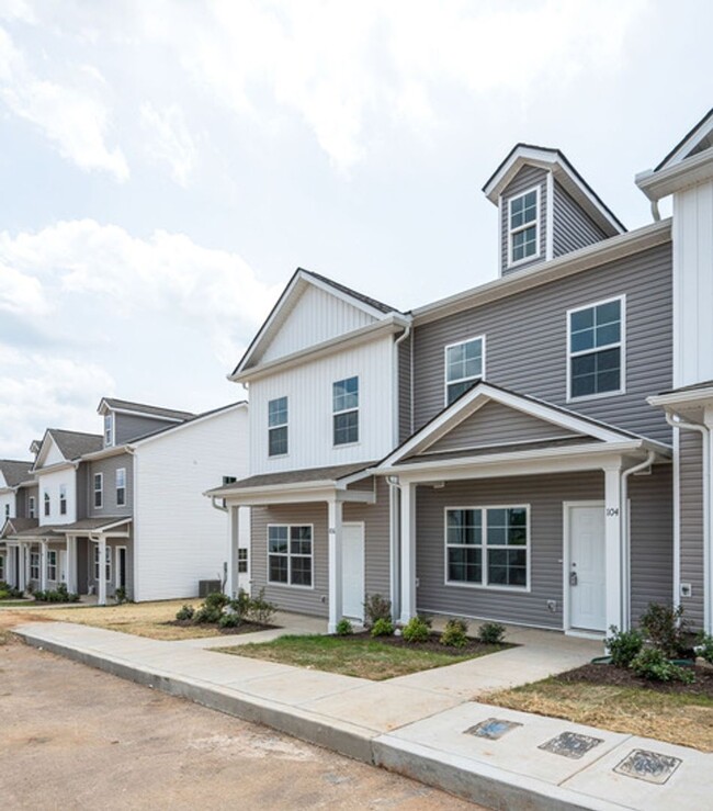 Building Photo - Lovely Townhome in Columbia!