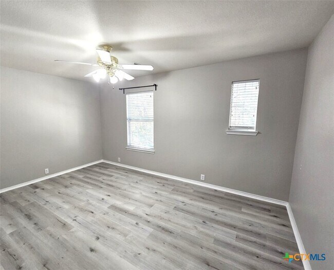 Building Photo - 1715 Mountain Brook