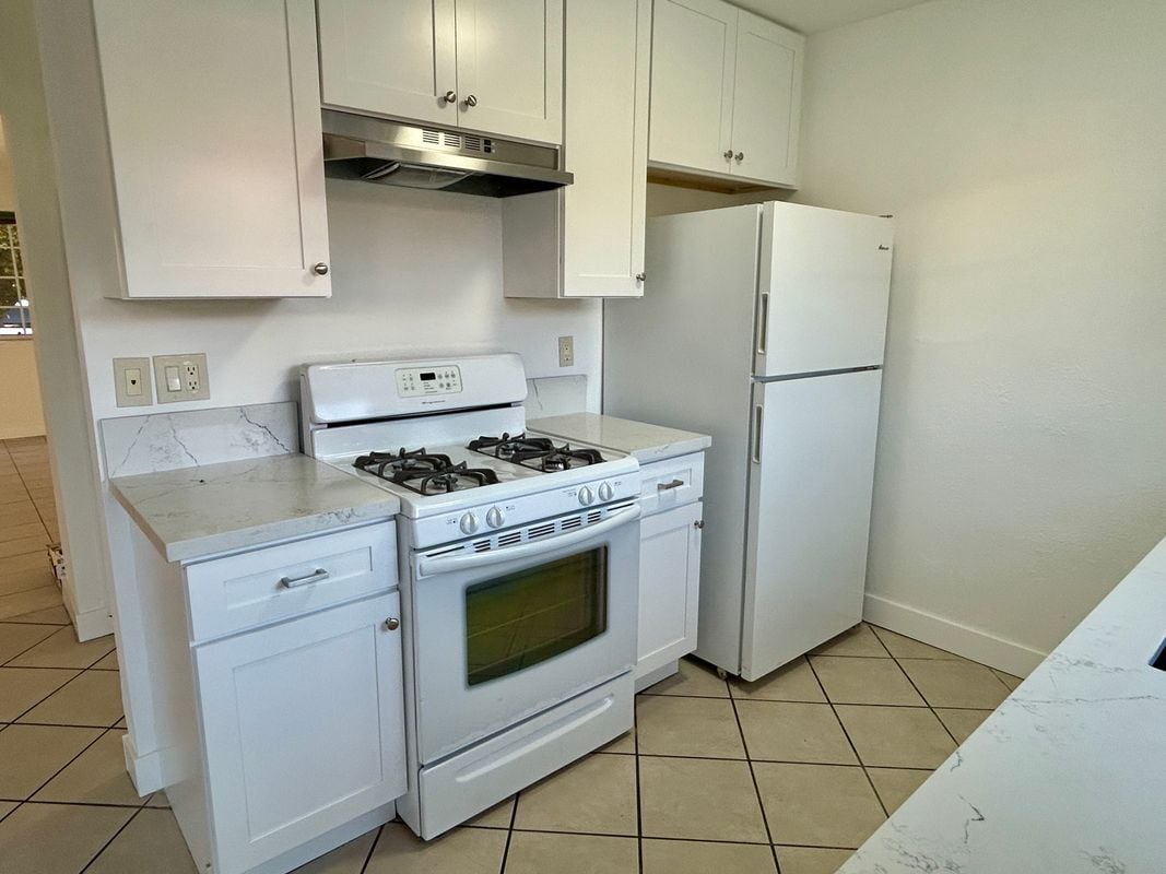 Building Photo - 6340 Orange Ave