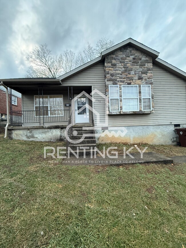 Building Photo - Newly Renovated 3-Bed, 2-Bath House!