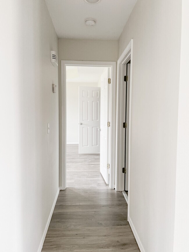 Hall - 704 N Cottonwood Ave