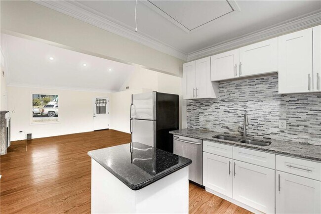 Building Photo - 1674 Browning St SW