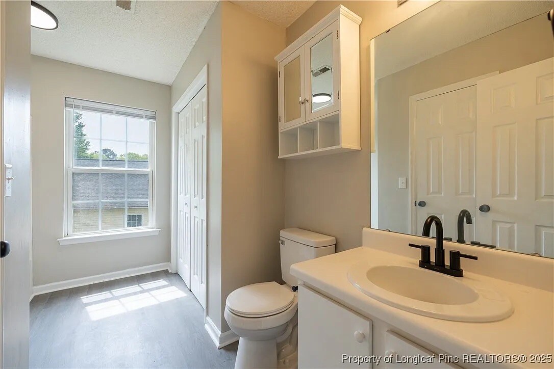 Building Photo - Room in House on Feldspar Way