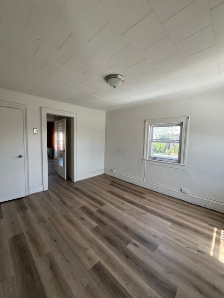 Building Photo - 141 Lembeck Ave