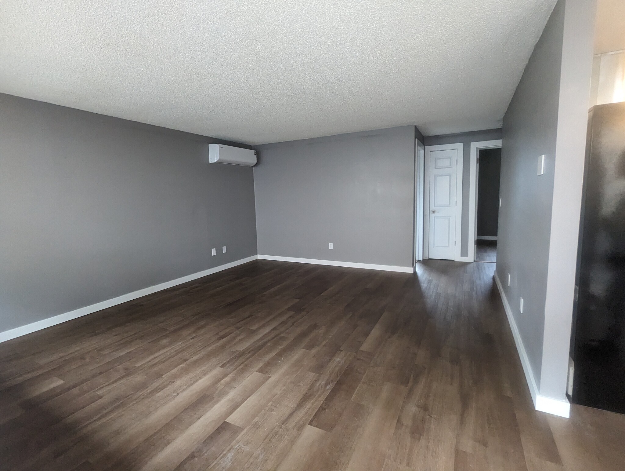 Building Photo - 1614 Cellars Ave