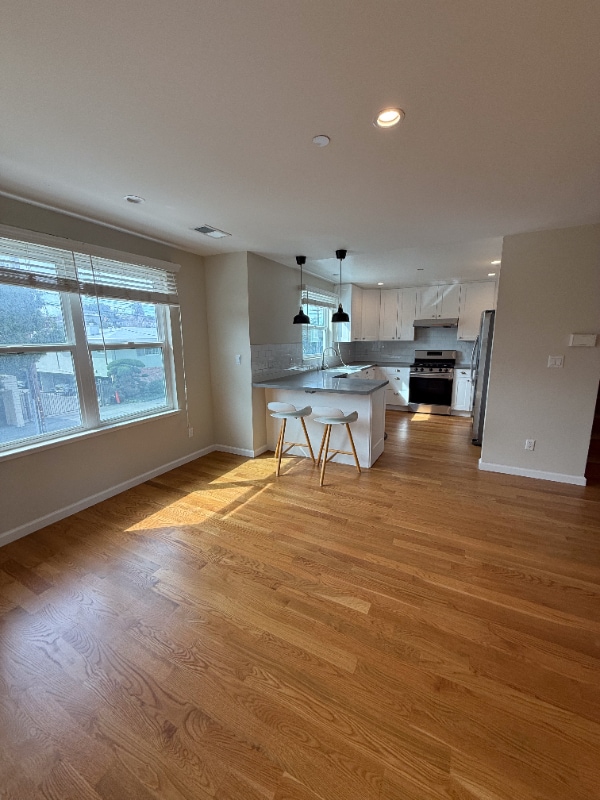 Building Photo - 938 Kearney St