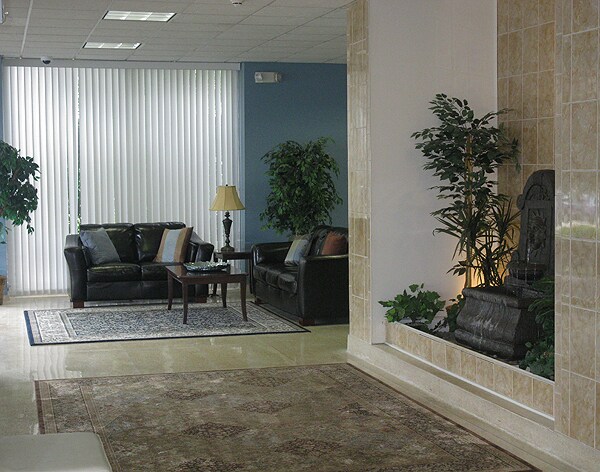 Front lobby - 893 Farmington Ave