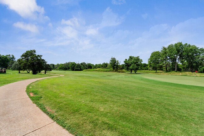 Building Photo - 375 Natchez Trace Ct