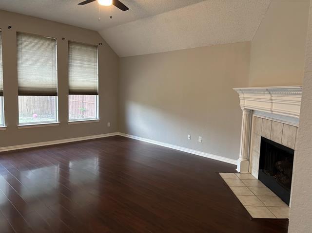 Building Photo - 8026 Palisades Dr