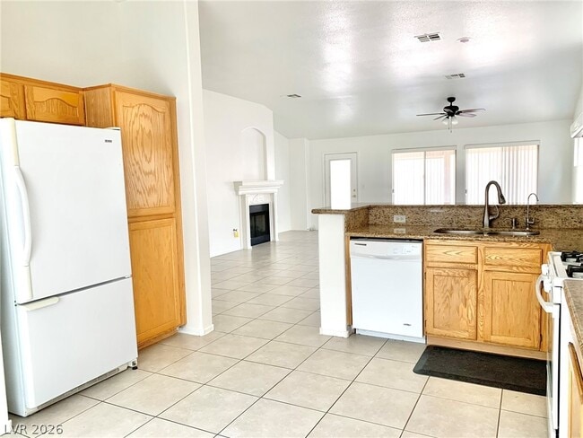 Building Photo - 3821 Bombastic Ct