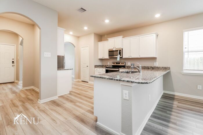 Building Photo - 25393 Cypress Bend Dr