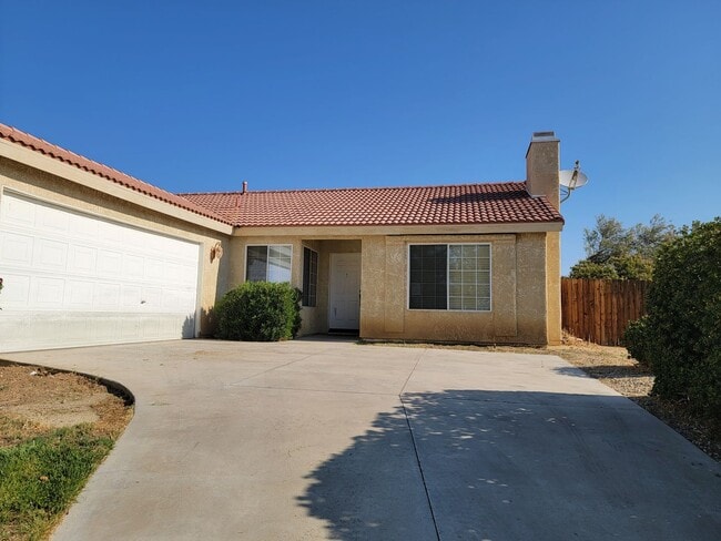 Building Photo - (APPLICATION PENDING) Single story Rosamon...
