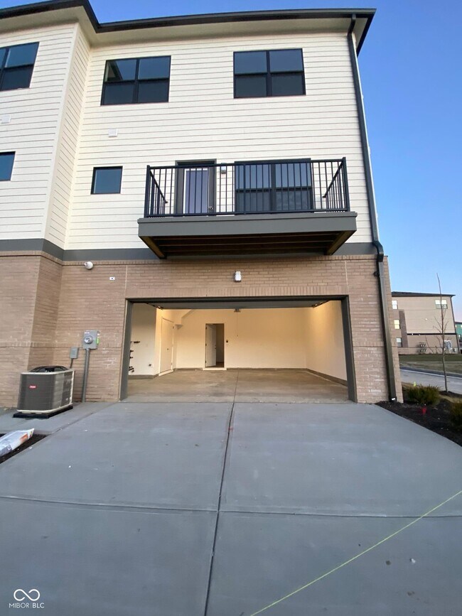 Building Photo - 12972 Moultrie St