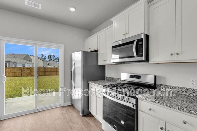 Building Photo - 803 Lilyford Ln