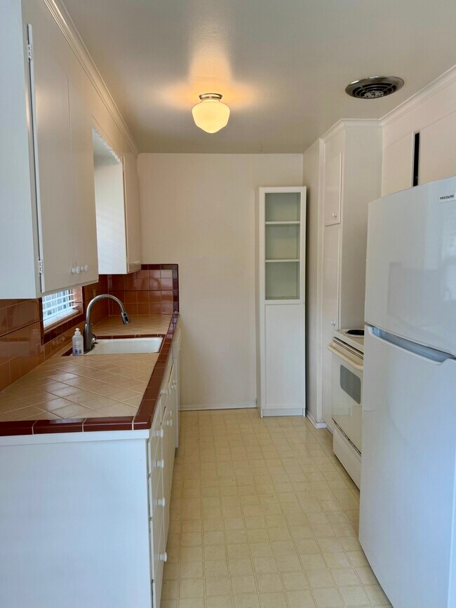 Building Photo - 1212 NW 67th St