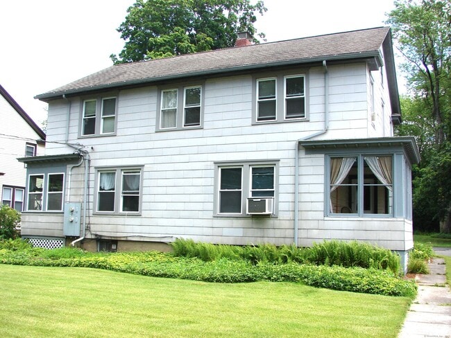 Building Photo - 393 Plainville Ave