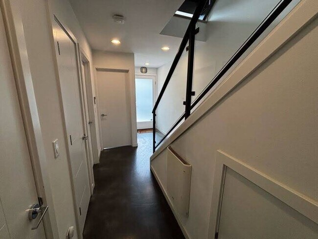 Building Photo - Modern Tri-Story in the heart of Capitol Hill