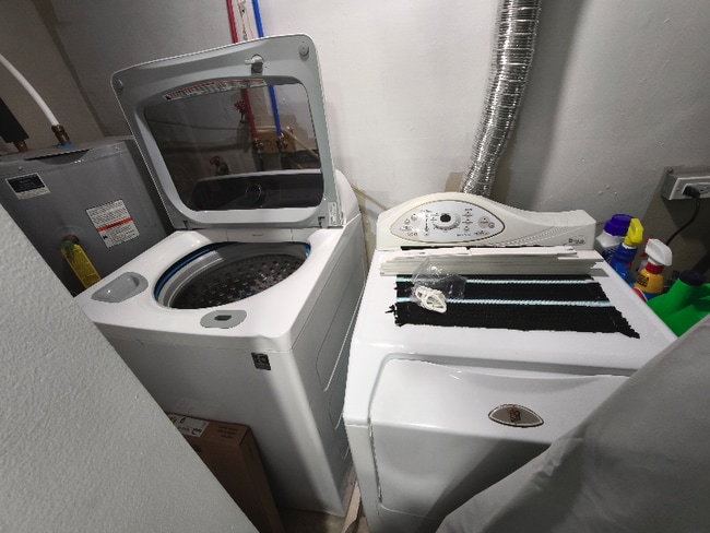 Building Photo - 1062 W 300 N