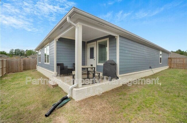 Building Photo - 4435 W Canyon Run Dr
