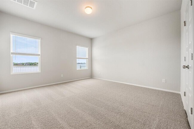 Building Photo - 180 Keltic Dr