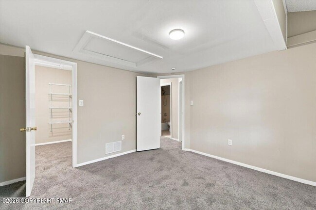 Building Photo - 139 Snowshoe Ct
