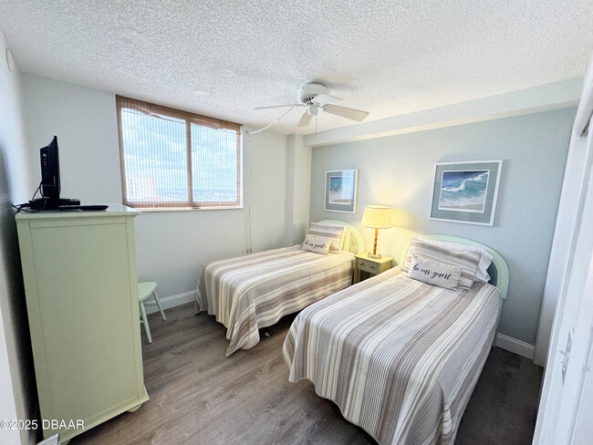 Building Photo - 3115 S Atlantic Ave