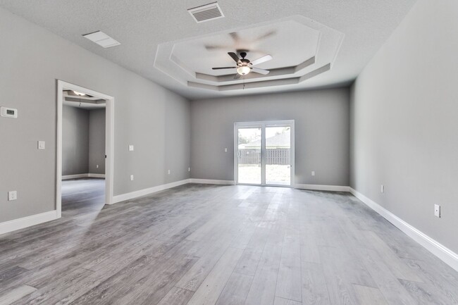 Building Photo - 14 Bunker View Dr
