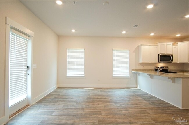 Building Photo - 8960 Brigade Trail