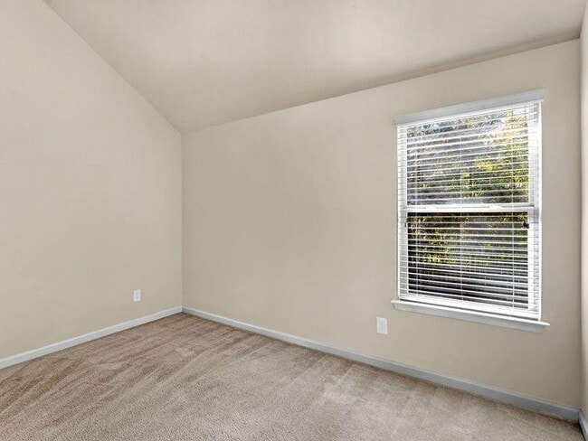 Building Photo - 2325 Braelin Loop