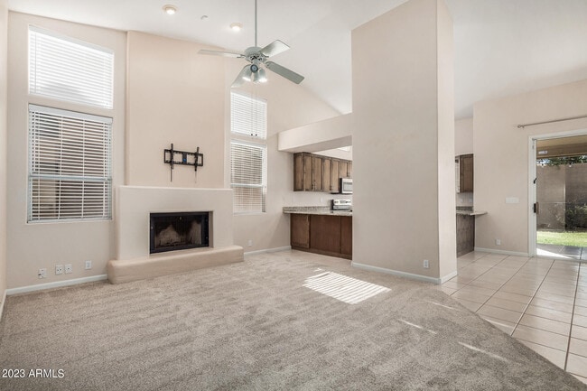 Building Photo - 9560 E Rockwood Dr