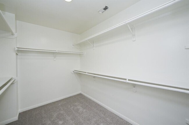 Building Photo - 14420 Walters Rd