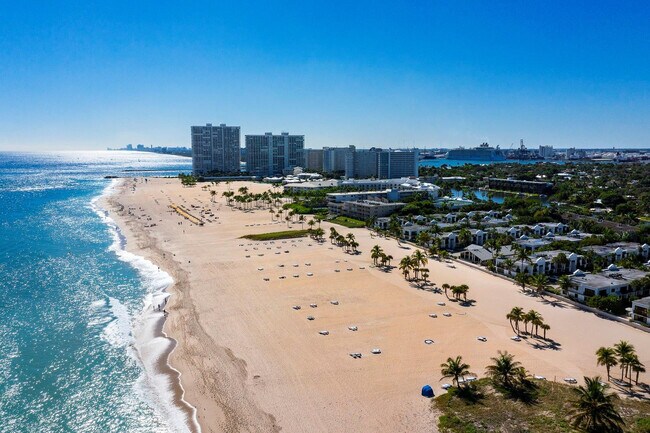 Building Photo - 2000 S Ocean Dr