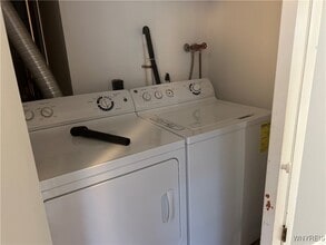 Building Photo - 18 Barone Cir