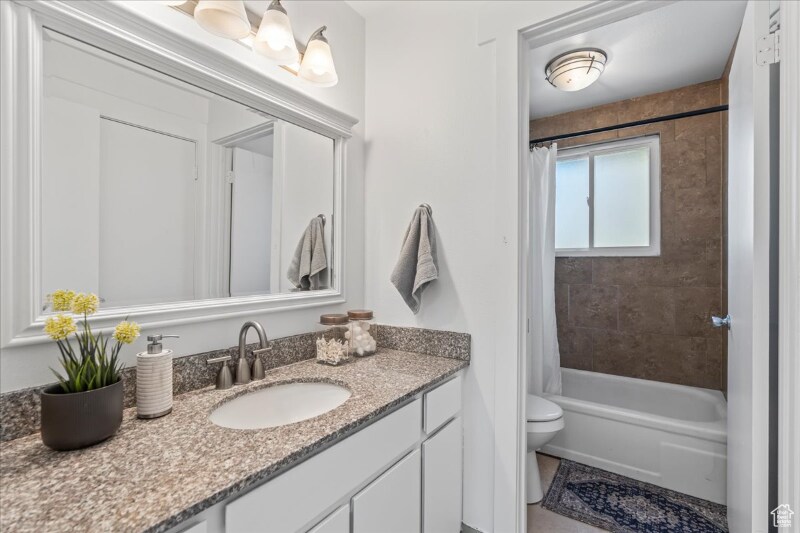 Building Photo - 7390 W Candis Pl