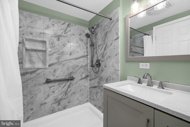 Building Photo - 333 Magothy Beach Rd