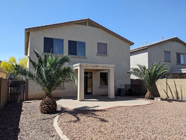 Building Photo - 4 Bedroom Home Near W Southern Ave and S 7...