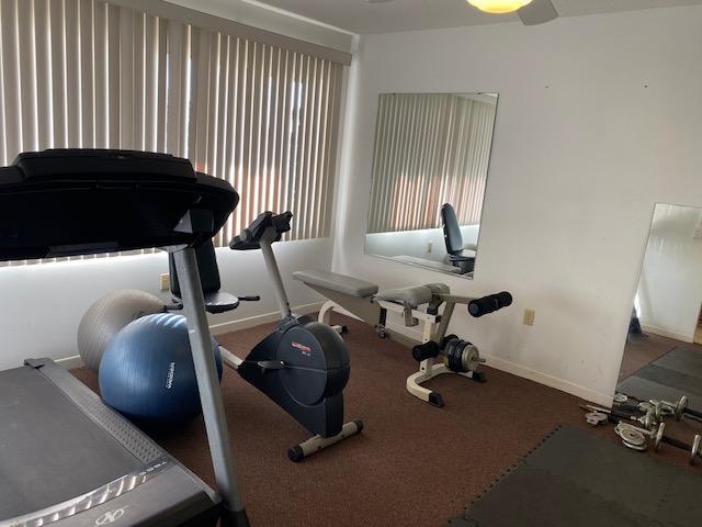 Building Photo - 8950 Park Blvd N