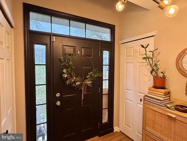 Building Photo - 602 Hamilton St