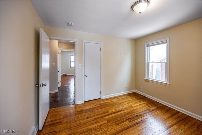 Building Photo - 23211 Fernwood Dr