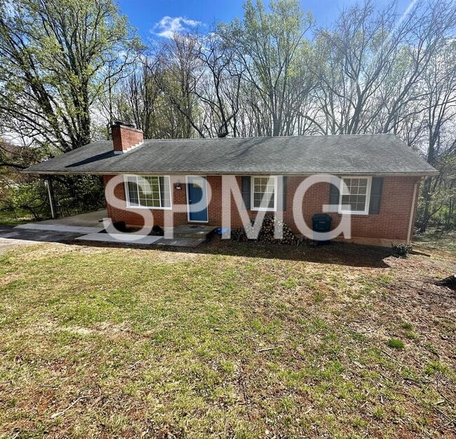 Building Photo - 612 Landfair Dr