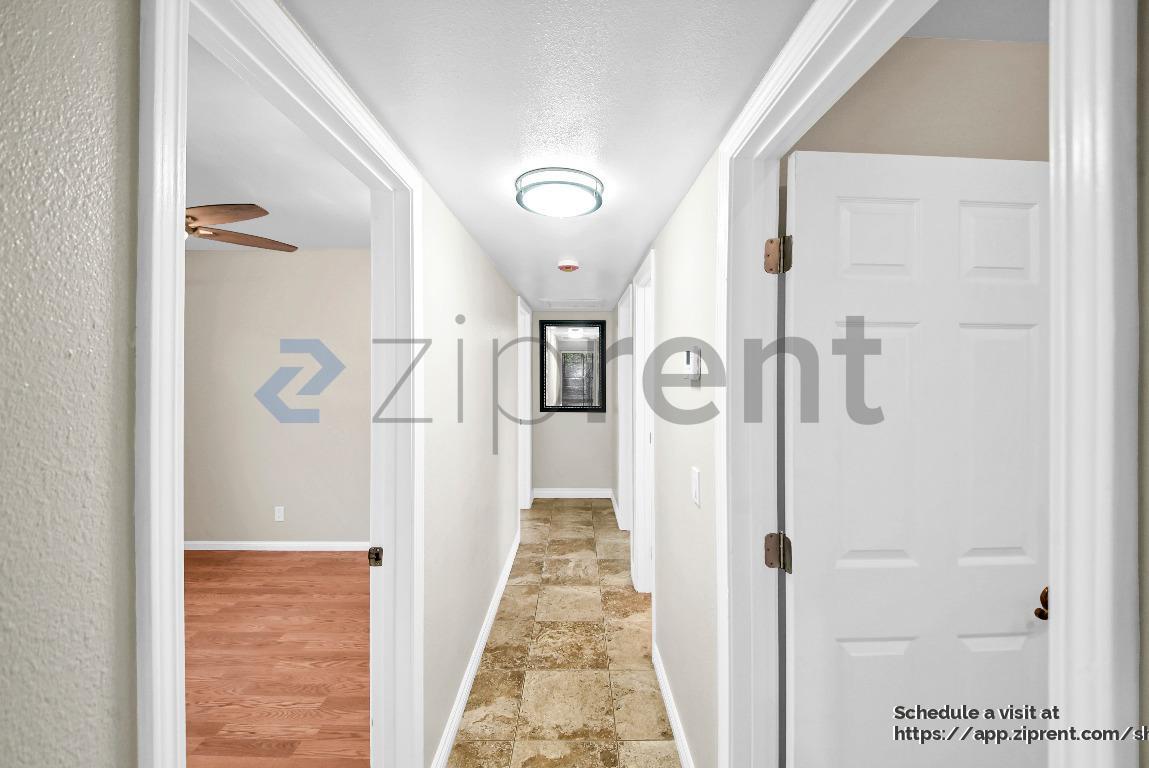 Building Photo - 2335 Logan St