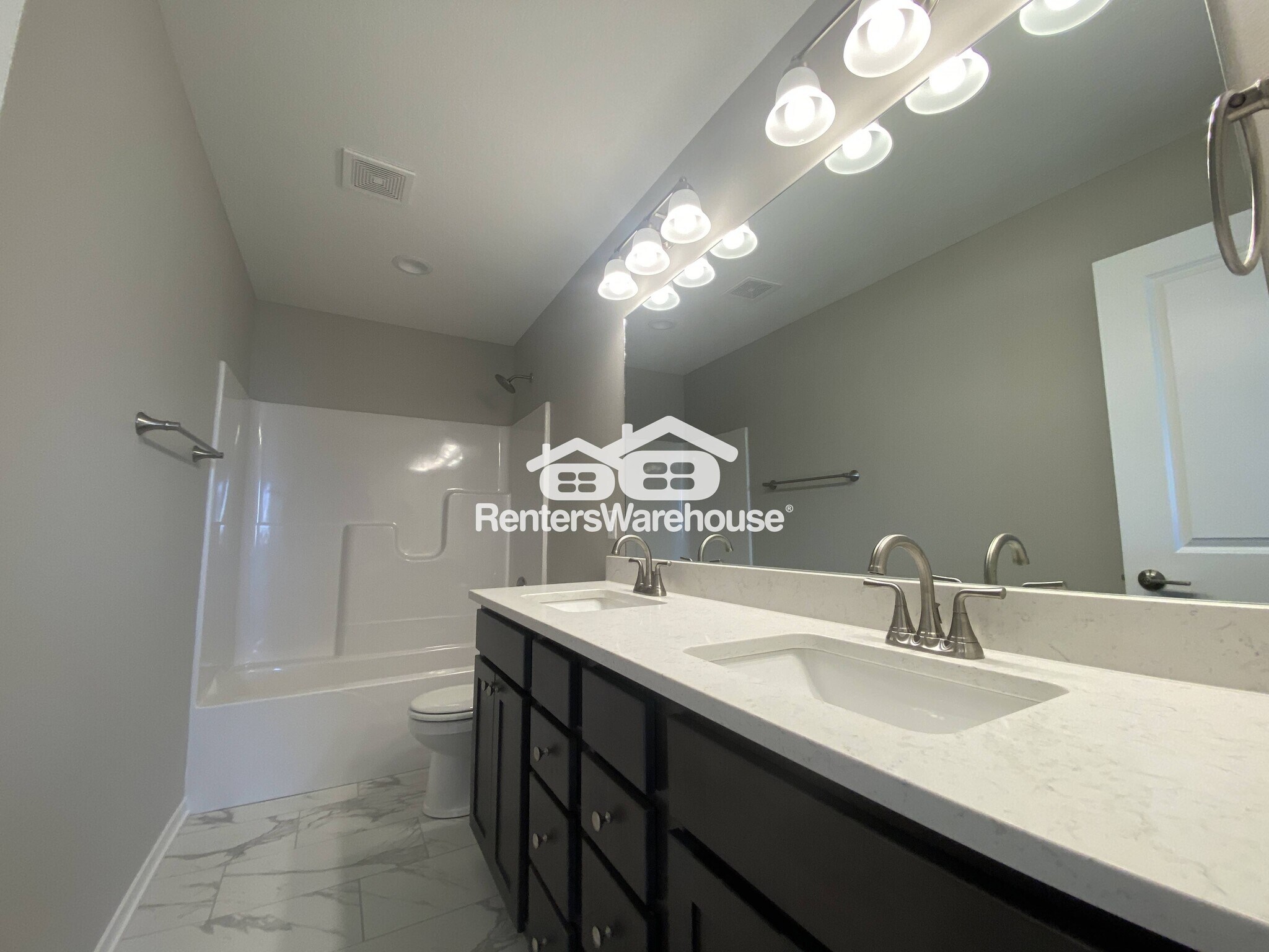 Building Photo - 7000 Lake Ridge Ave