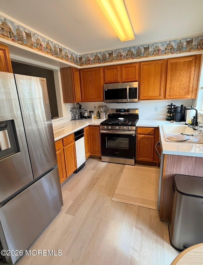 Building Photo - 137 Pierce Dr