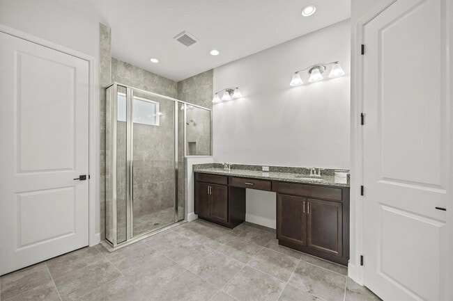 Building Photo - 14421 Spruce Pne Dr