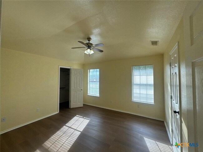 Building Photo - 2311 Old FM 440 Rd