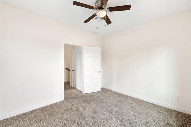 Building Photo - 5105 Malmedy Rd