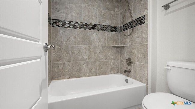 Building Photo - 961 N Academy Ave