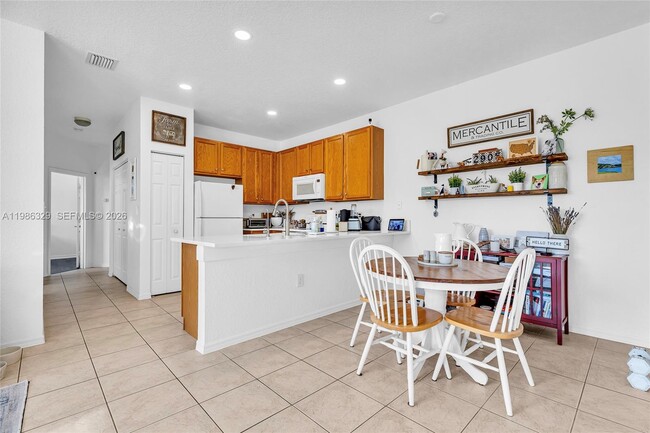 Building Photo - 2905 Crestwood Ter