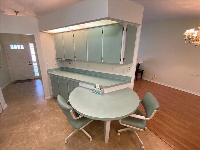 Building Photo - 26840 Racquet Cir